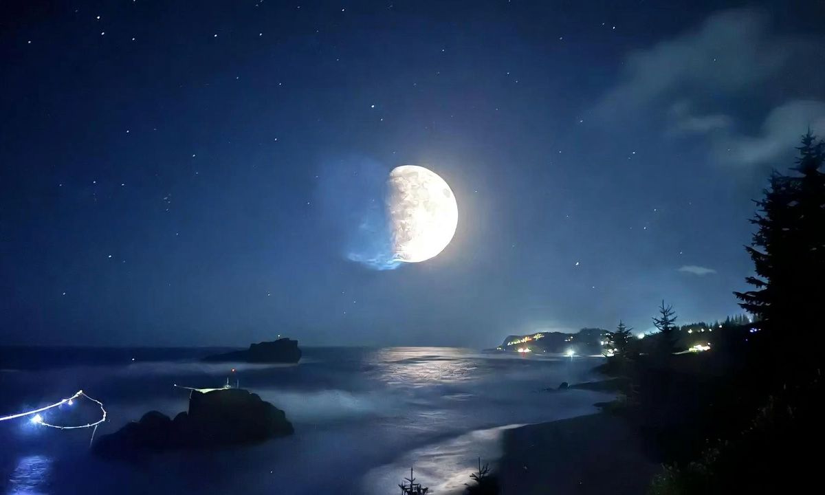 200 + Beautiful Good Night Blessings, Quotes, Prayers, Wishes & Images For Friend Sometimes it’s hard to find the right words to share with the people we care about. You may want to send love, cel